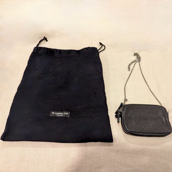 NWOT Crossbody Leather Purse With Chain Strap & Dust Bag (Korean Brand) - Picture 2 of 16